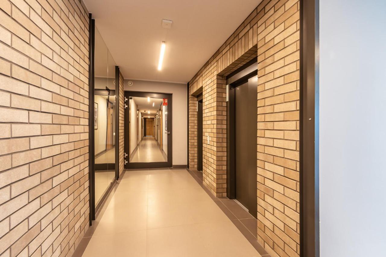 Apartamenty W Gdansku - Zajezdnia Wrzeszcz, Grudziadzka 4B Dış mekan fotoğraf